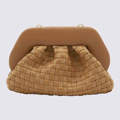 THEMOIRè Biscuit Tia Waved Clutches