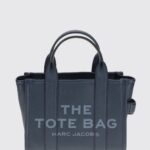 MARC JACOBS The Small Tote Bag in Leather with Tone-on-Tone Logo